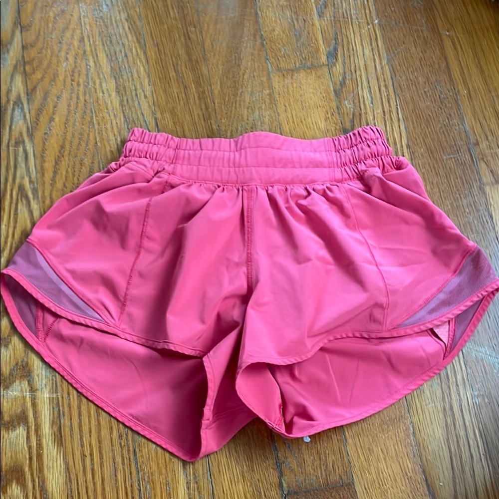 Lululemon hotty hot Women's Pink Athletic Shorts